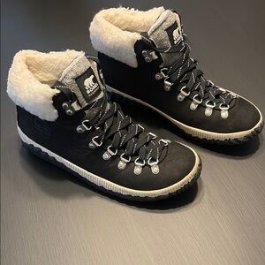 Sorel Out N About Plus Conquest Shearling Booties- Black & White - 8.5
